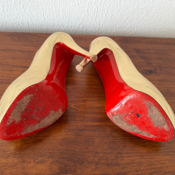 Christian Louboutin Gold Platform Peep Toe Heels - Size 7.5US/37.5 EU - Picture 8 of 10